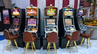asia bookie French Roulette live dealer studio with single-zero wheel